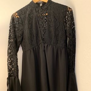 Black buttoned lace long-sleeved romper